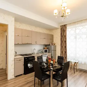 Апартаменты Fabulous Location, Тбилиси